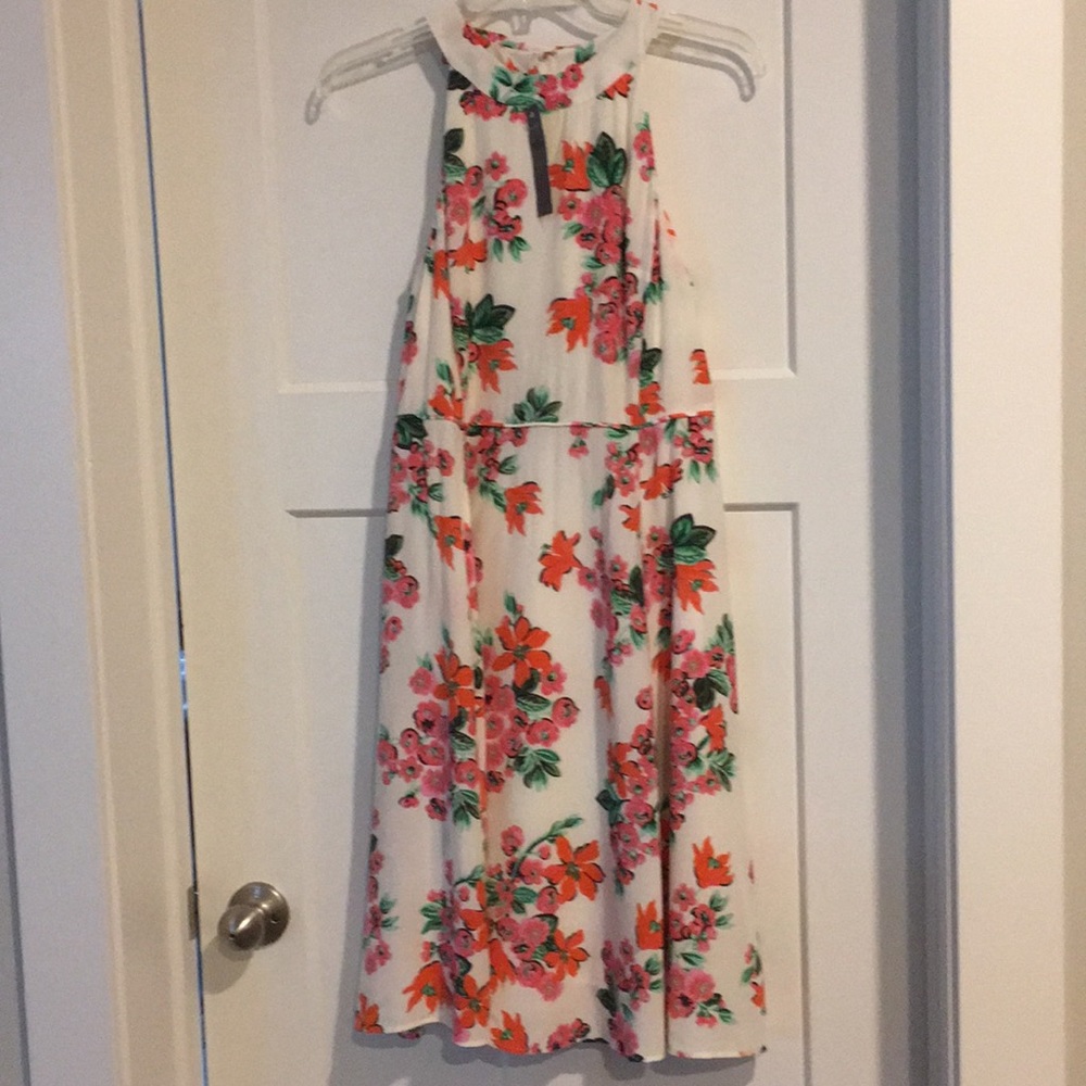 Floral Sleeveless Dress 👗,size-4P, Lined, Halted neck